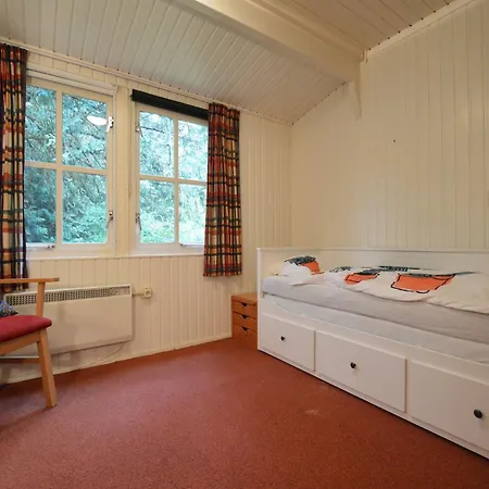 Cosy In With Verandah Maarheeze
