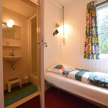 Cosy In With Verandah Holiday home *