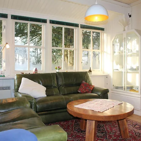 Holiday home Cosy In With Verandah Maarheeze